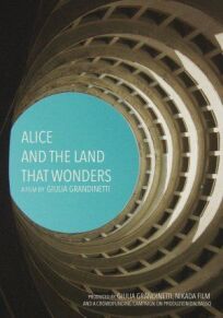 Alice and the Land That Wonders онлайн бесплатно