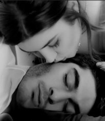 Совершенно другой (2023)